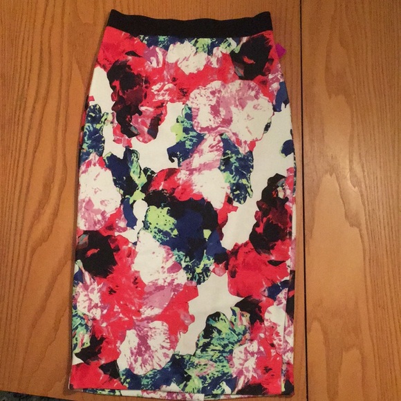 Milly for Design Nation. Floral midi pencil skirt - Picture 2 of 4